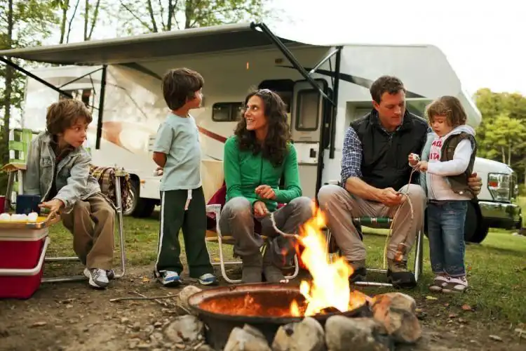 5-reasons-an-rv-is-better-than-a-tiny-home